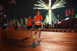 BIB: 20363, 40231
                            <button type="button" onclick="openModal(16195794)" class="btn btn-primary btn-sm float-right btn-popup" data-toggle="modal" data-target=".modal-high-quality">
                        <i class="fas fa-shopping-cart"></i> Add to Cart
                    </button>
                                            <button type="button" onclick="isThisMe(16195794, true)" class="btn btn-success btn-sm float-right btn-popup btn-isme hidden" data-toggle="tooltip" data-placement="bottom" title="นี่คือรูปของคุณใช่ไหม คลิกที่นี่เพื่อเอาเข้าอัลบั้ม">
                        <i class="fas fa-plus"></i> Add to album
                    </button>
                    <button type="button" onclick="isThisMe(16195794, false)" class="btn btn-warning btn-sm float-right btn-popup btn-isnotme hidden">
                        <i class="fas fa-ban"></i> Remove from album
                    </button>